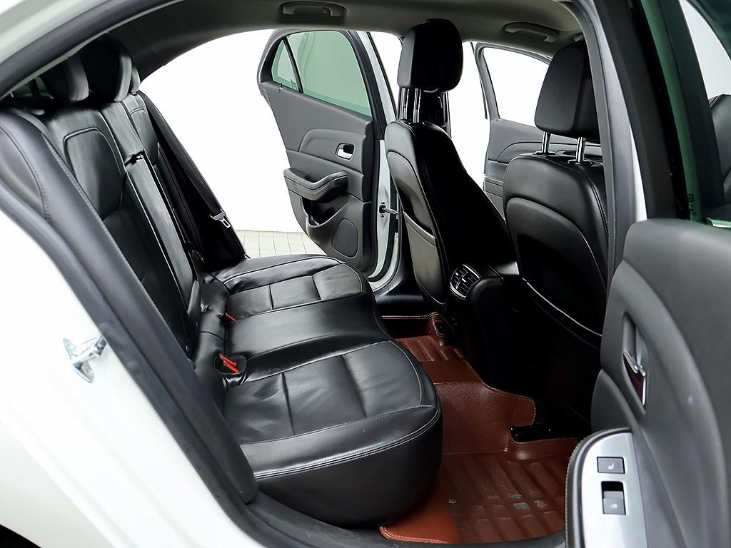 Chevrolet Malibu 2016 Blanco - Importación desde Corea - HF Imports Iquique - Foto 12