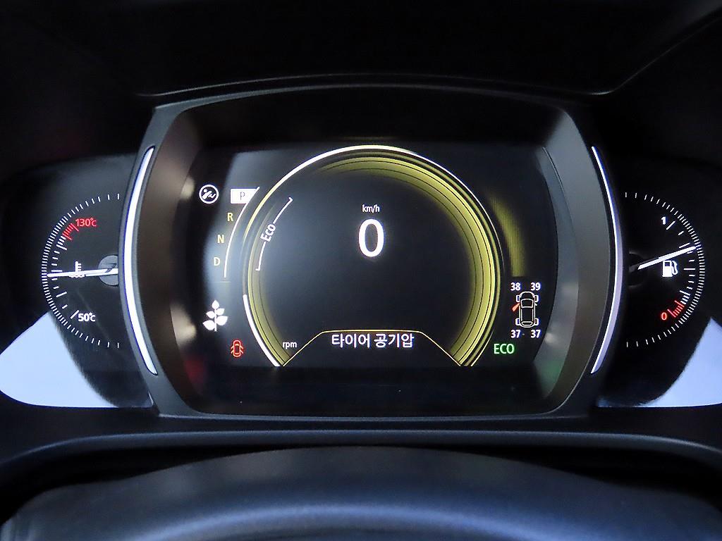 SAMSUNG QM6 - Vista 9