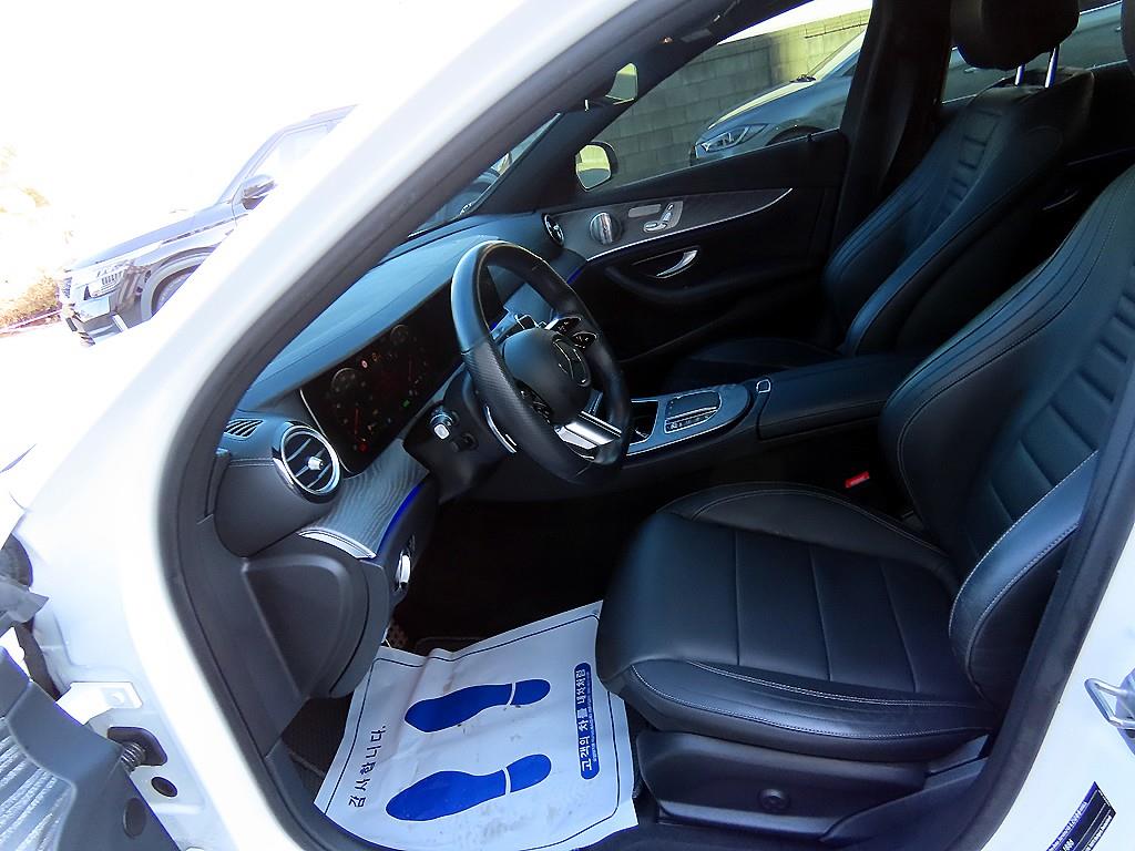 Mercedes Benz E class - Vista 5