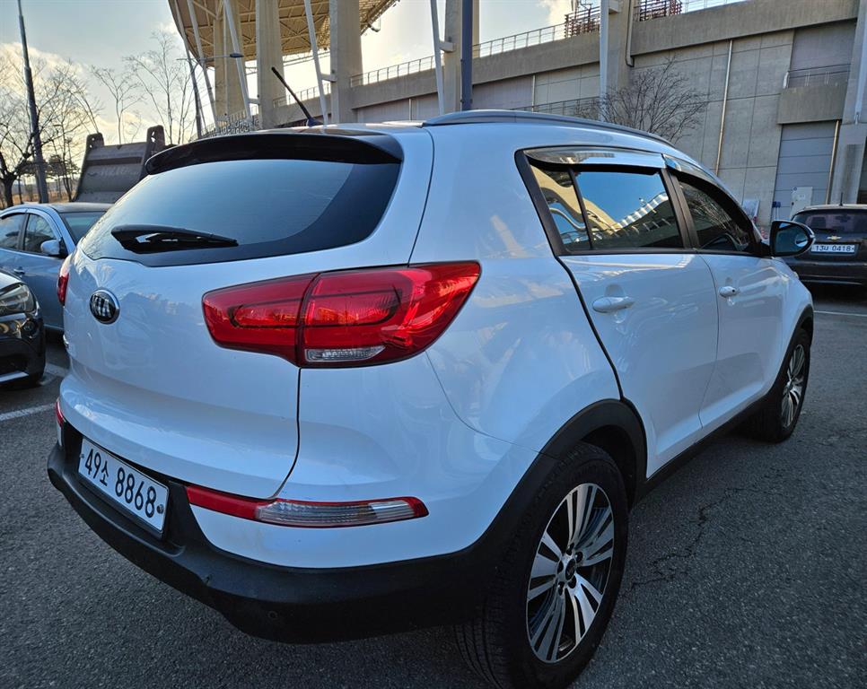 KIA Sportage - Vista 5