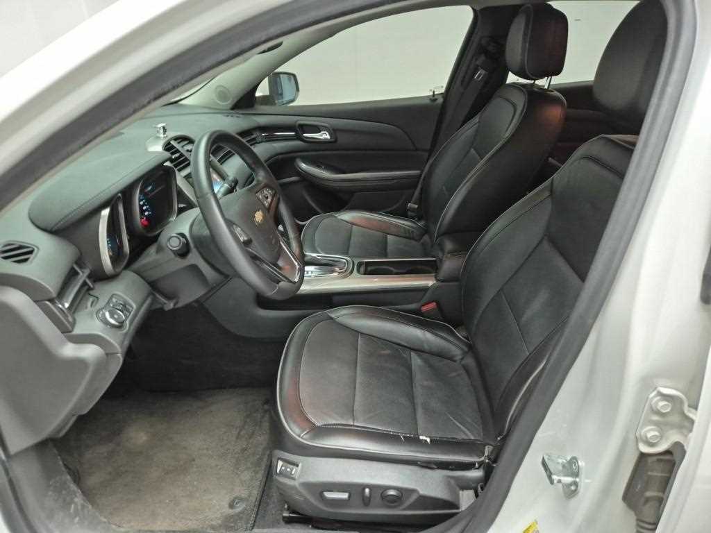 Chevrolet Malibu - Vista 11