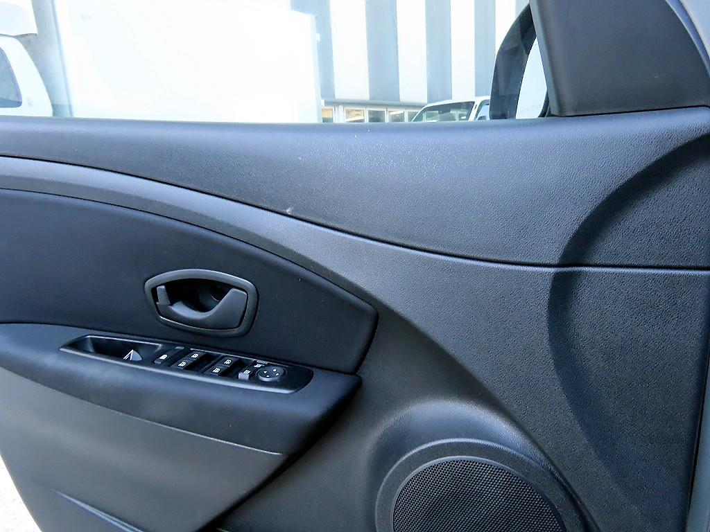 SAMSUNG SM3 - Vista 11