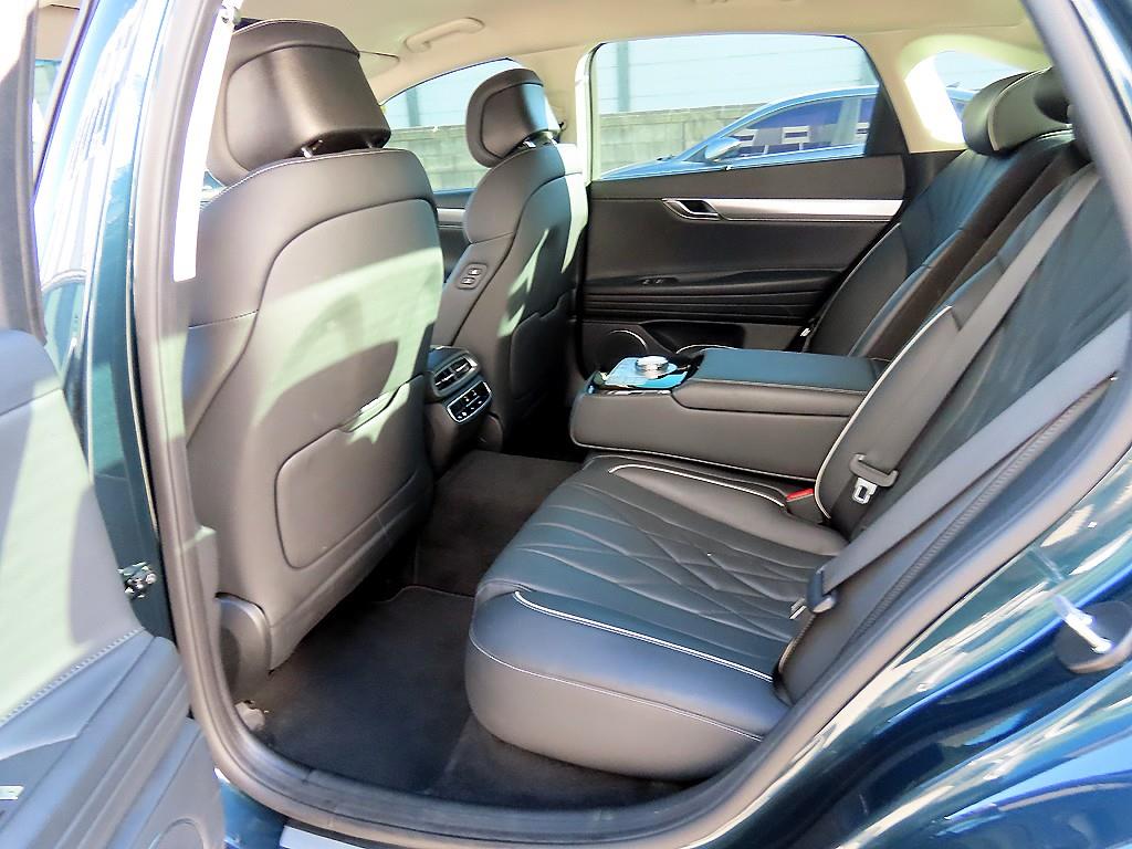 Genesis G80 - Vista 6