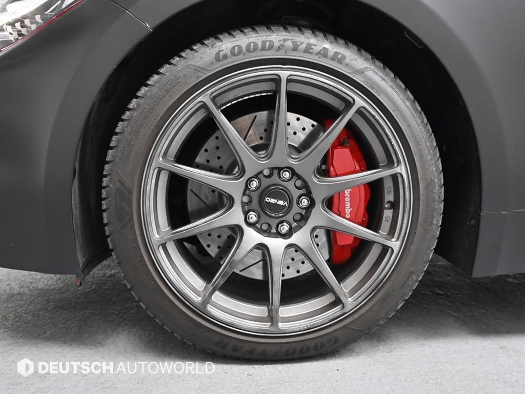 KIA Stinger - Vista 5