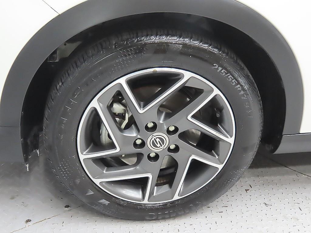 Ssangyong Tivoli - Vista 9