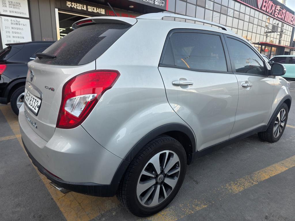Ssangyong Korando - Vista 4