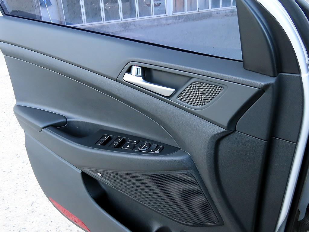 HYUNDAI Tucson - Vista 11