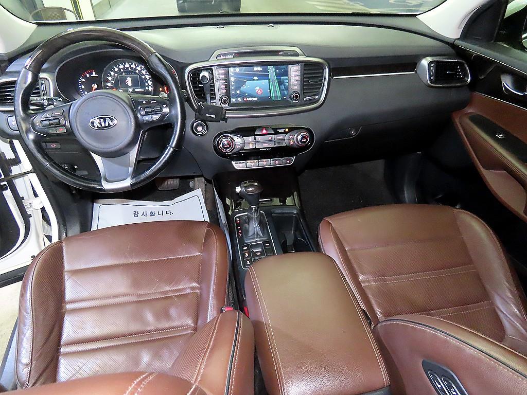 KIA Sorento - Vista 10