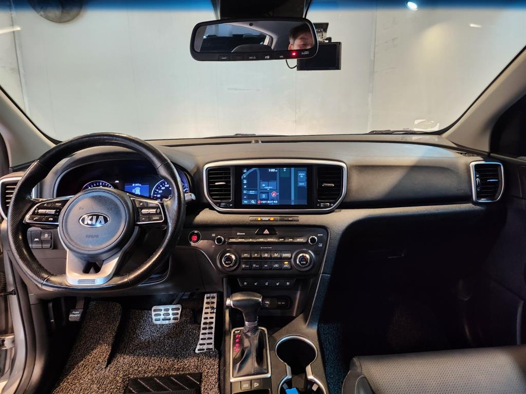 KIA Sportage - Vista 8