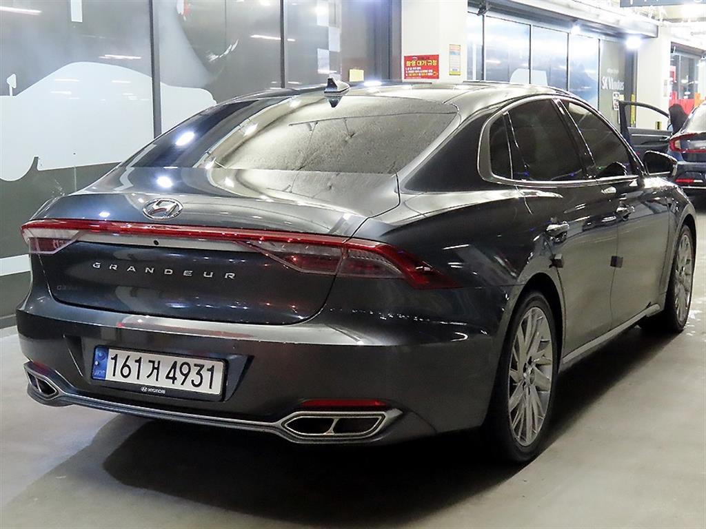 HYUNDAI Grandeur - Vista 4