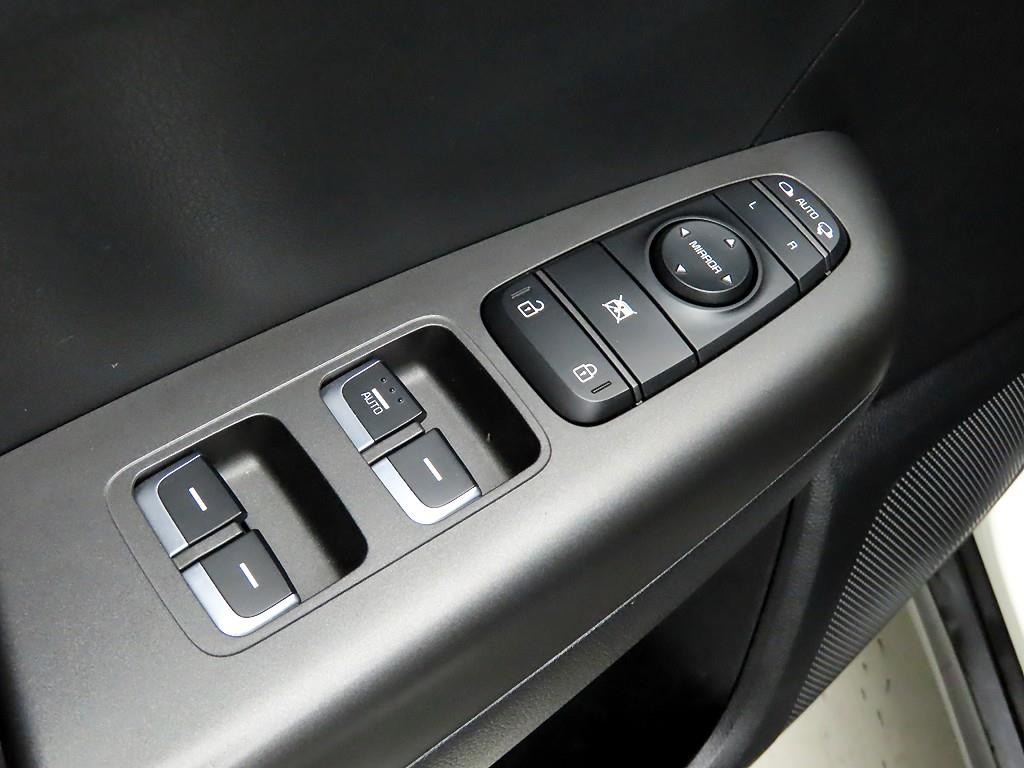 KIA Sportage - Vista 11