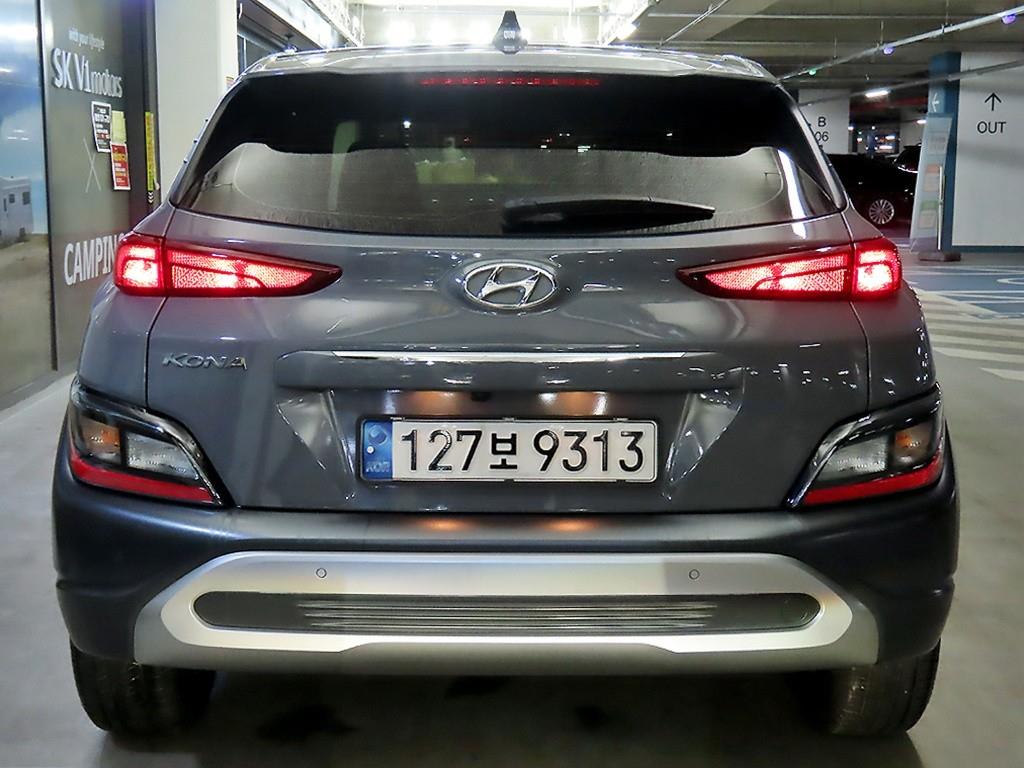HYUNDAI Kona - Vista 5