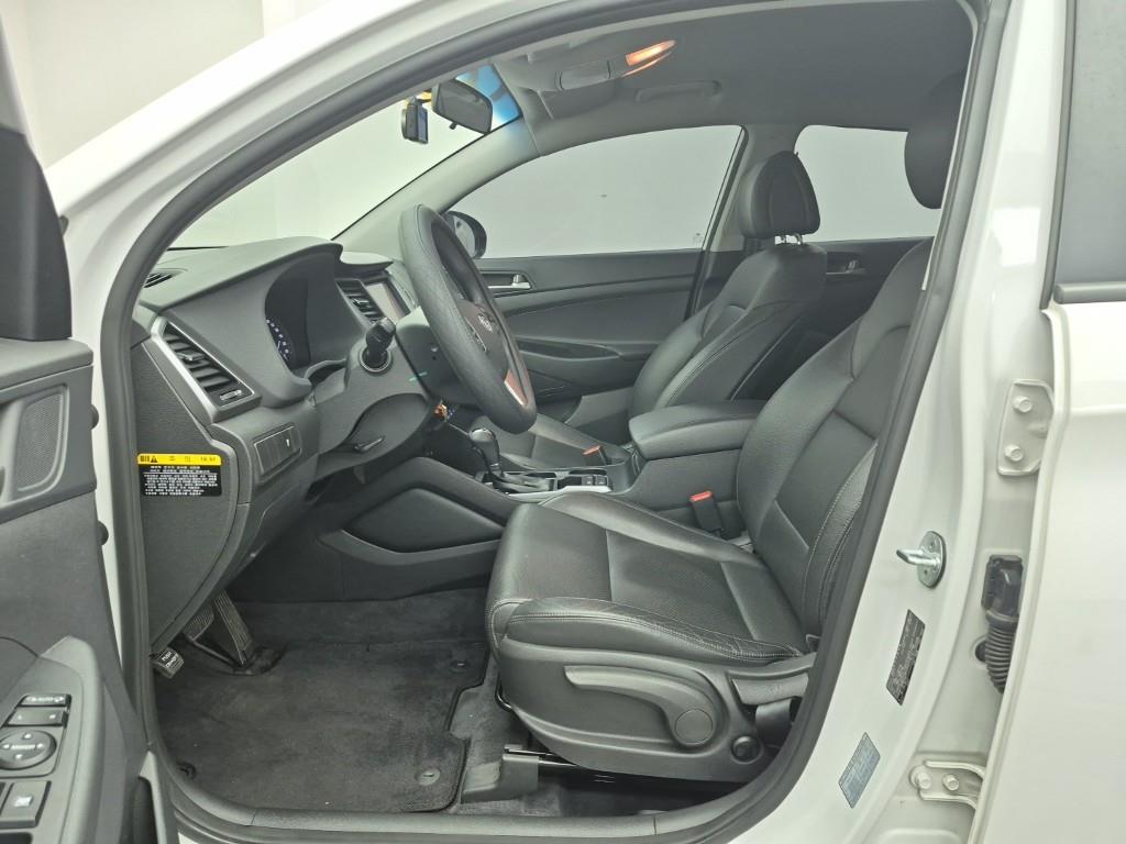 HYUNDAI Tucson - Vista 11