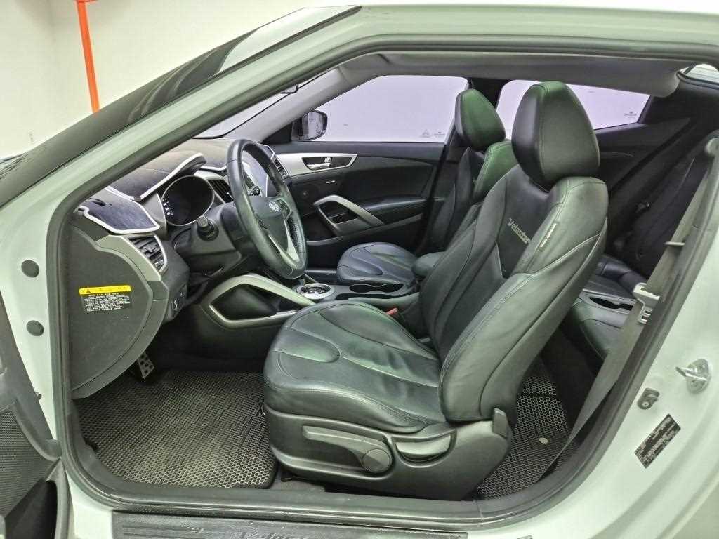 HYUNDAI Veloster - Vista 11