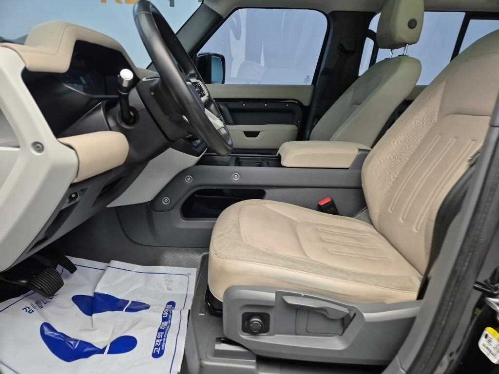 Land Rover Defender - Vista 11