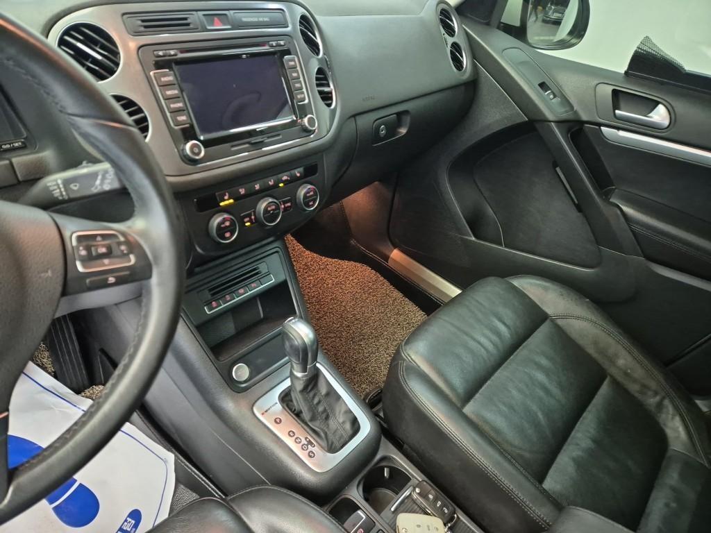 Volkswagen Tiguan - Vista 10