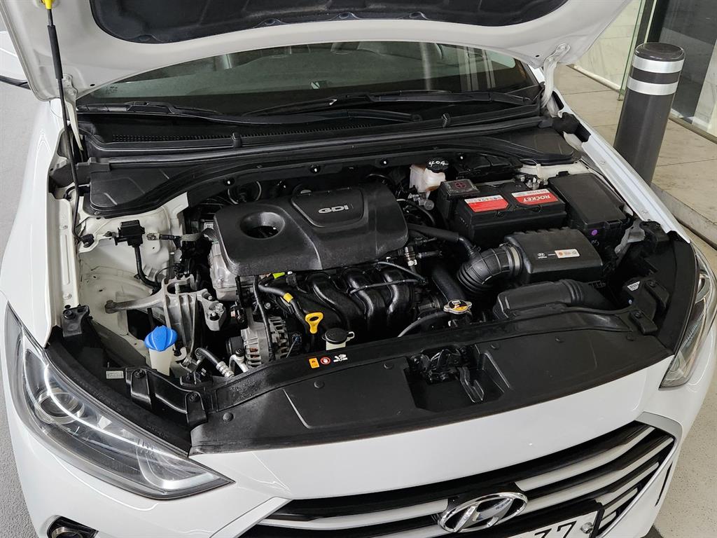 HYUNDAI Avante 2017 Blanco - Importación desde Corea - HF Imports Iquique - Foto 20