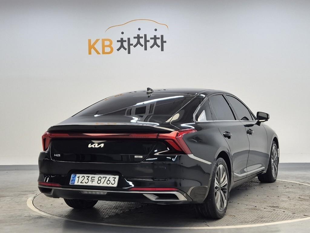 KIA K8 - Vista 3