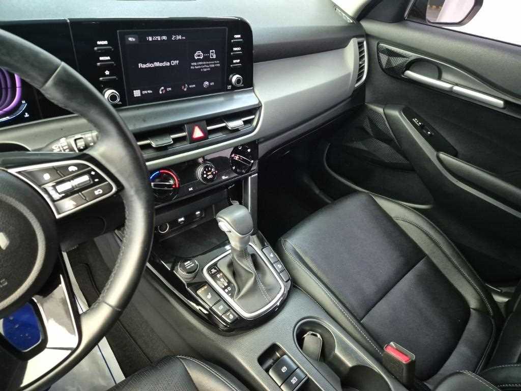 KIA Seltos - Vista 10