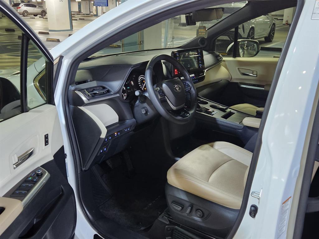 Toyota Siena - Vista 9