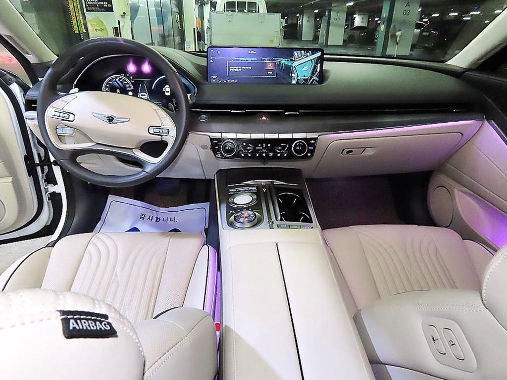 Genesis G80 - Vista 10