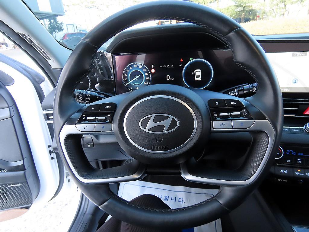 HYUNDAI Avante - Vista 8