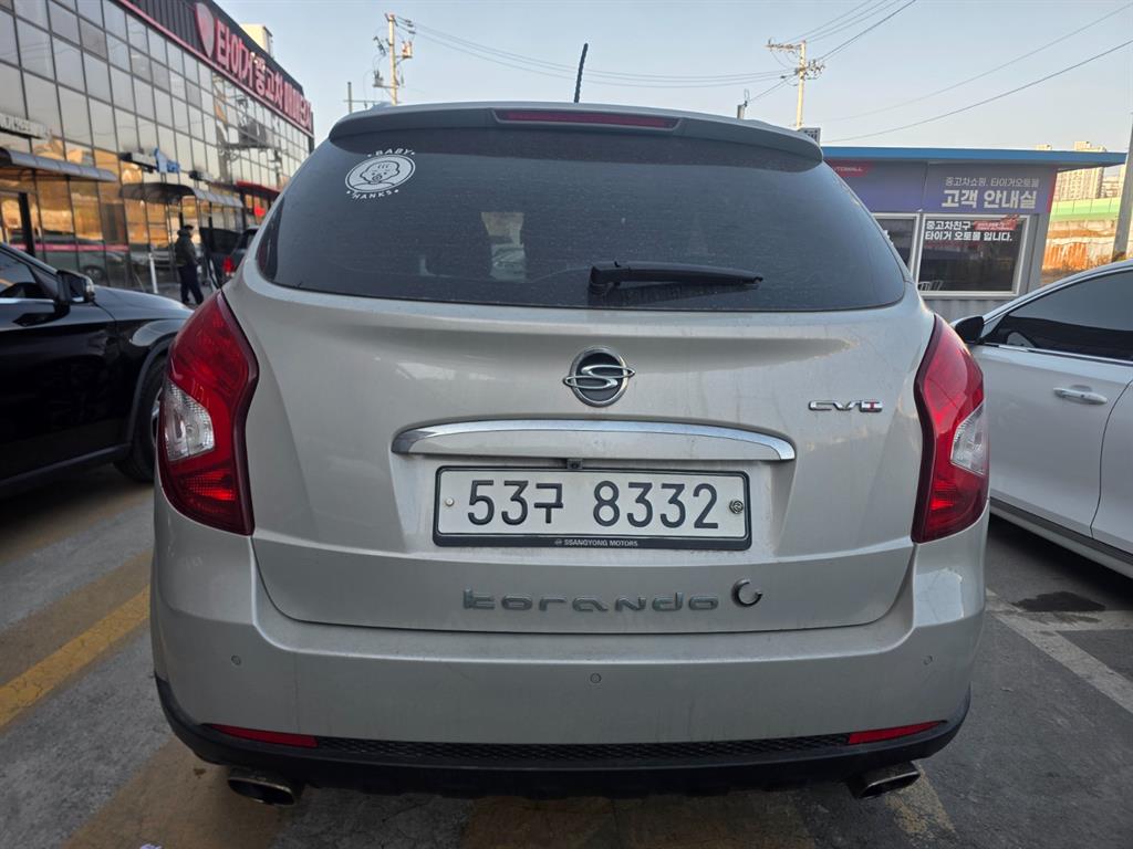 Ssangyong Korando - Vista 3