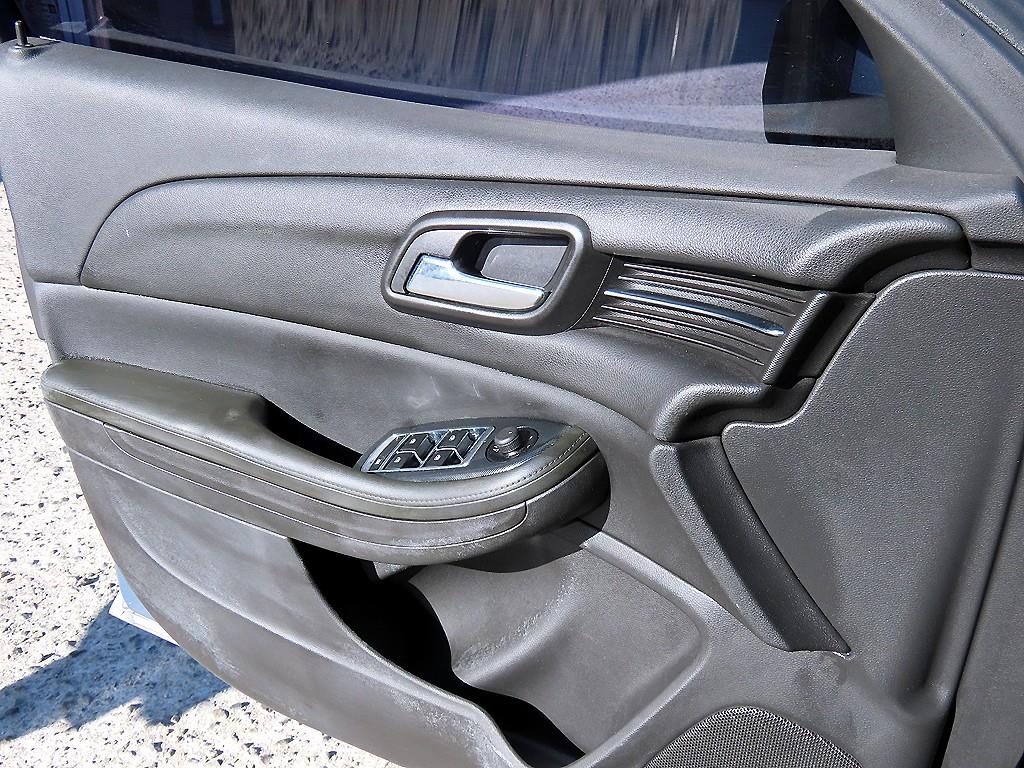 Chevrolet Malibu - Vista 11