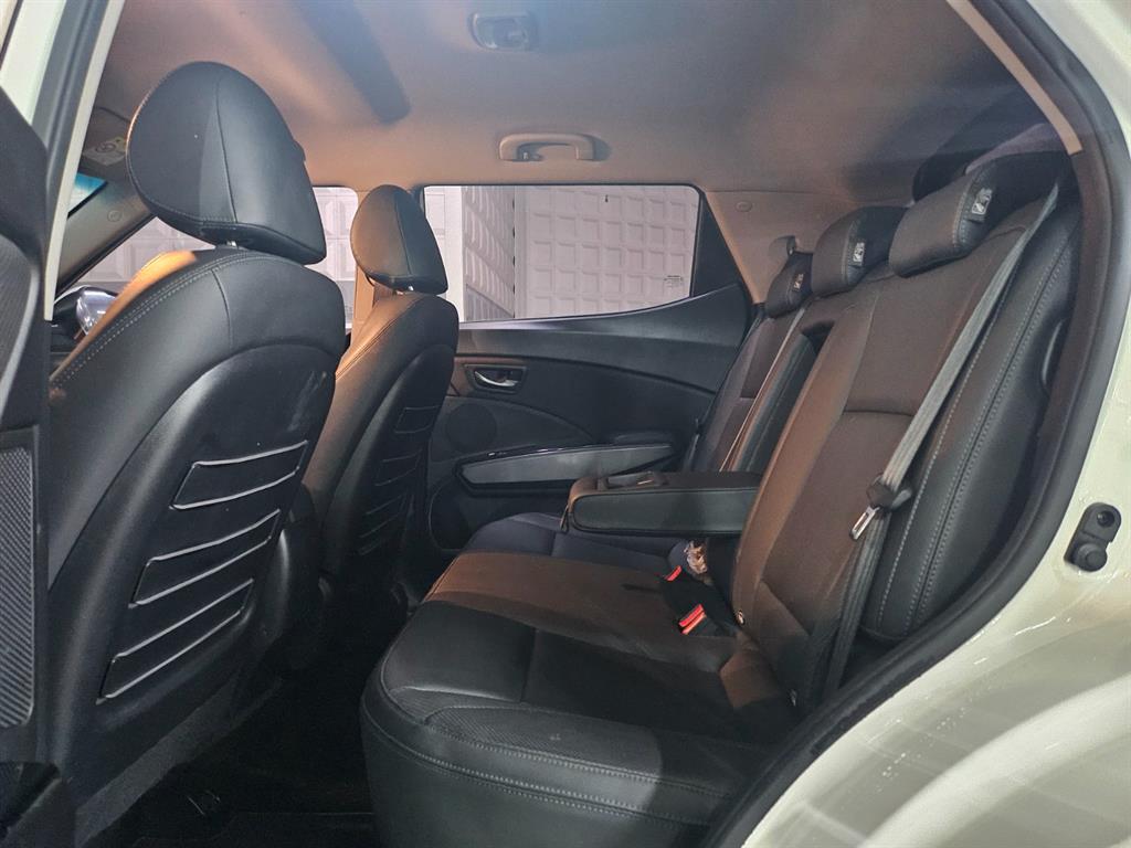 Ssangyong Tivoli - Vista 7