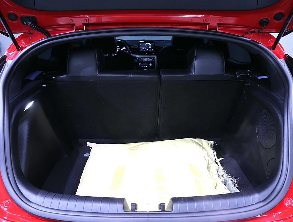 HYUNDAI Veloster 2019 Rojo - Importación desde Corea - HF Imports Iquique - Foto 18