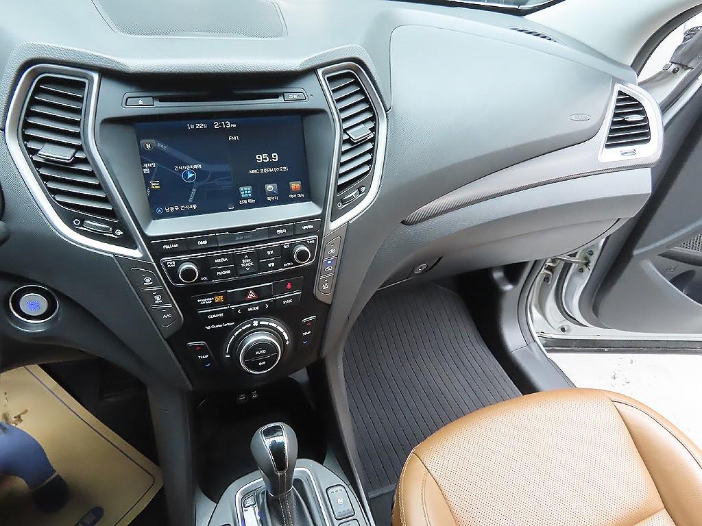 HYUNDAI Santa Fe 2016 Gris - Importación desde Corea - HF Imports Iquique - Foto 7