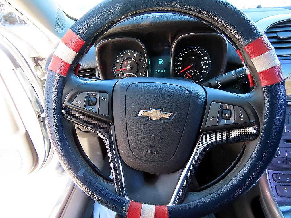 Chevrolet Malibu - Vista 8