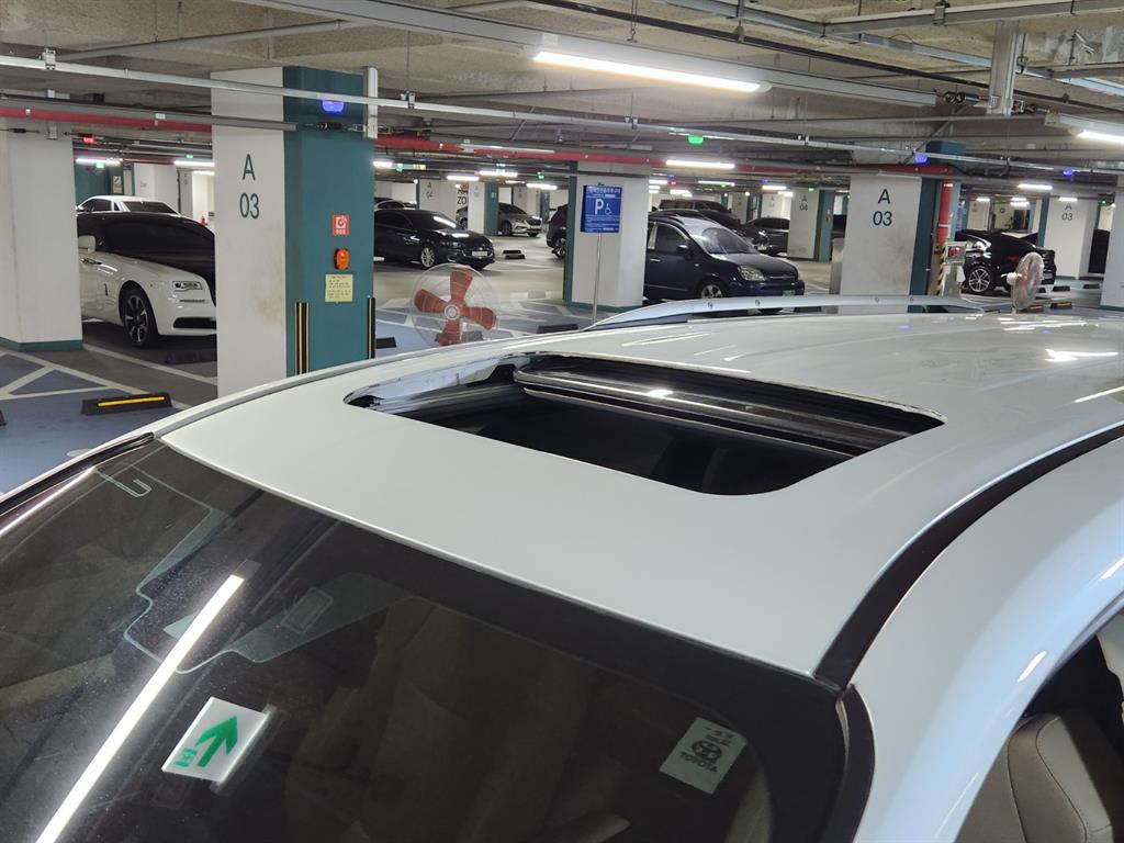 Toyota Siena 2023 Blanco - Importación desde Corea - HF Imports Iquique - Foto 18