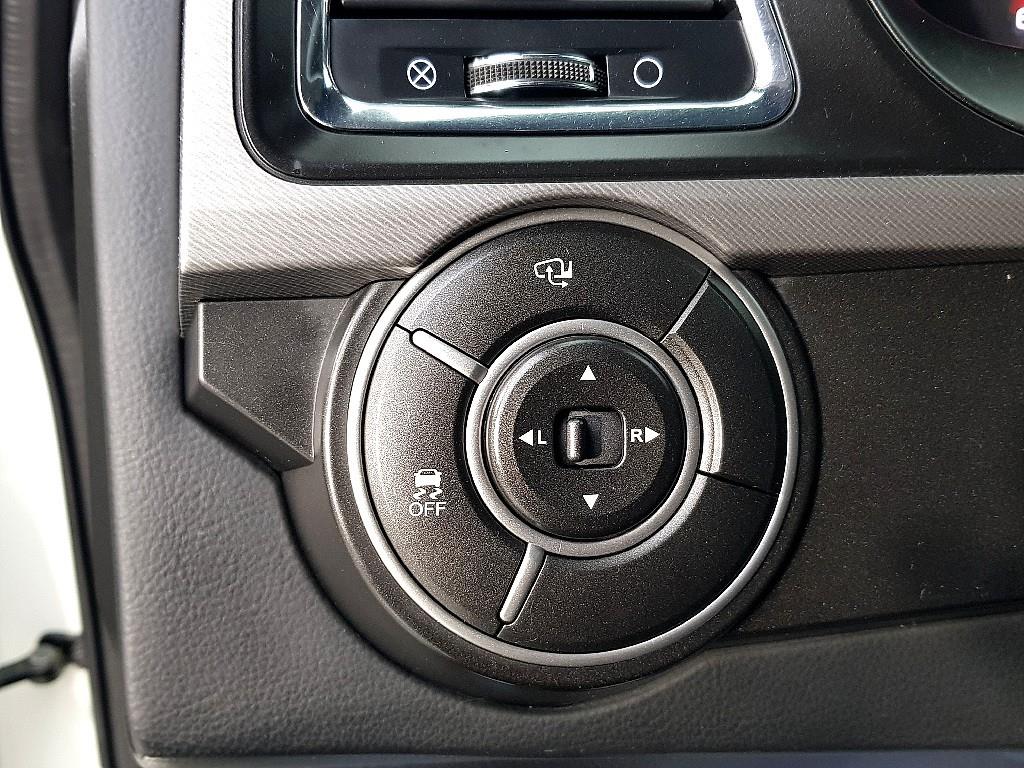 Ssangyong Korando - Vista 11