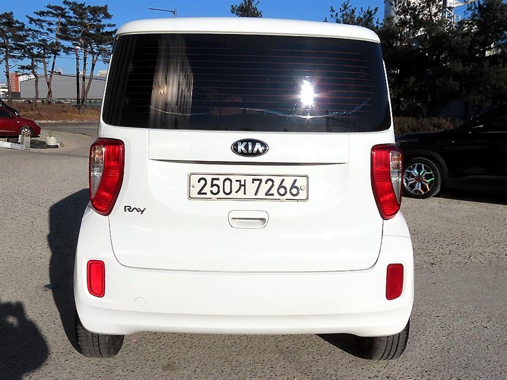 KIA Ray - Vista 4