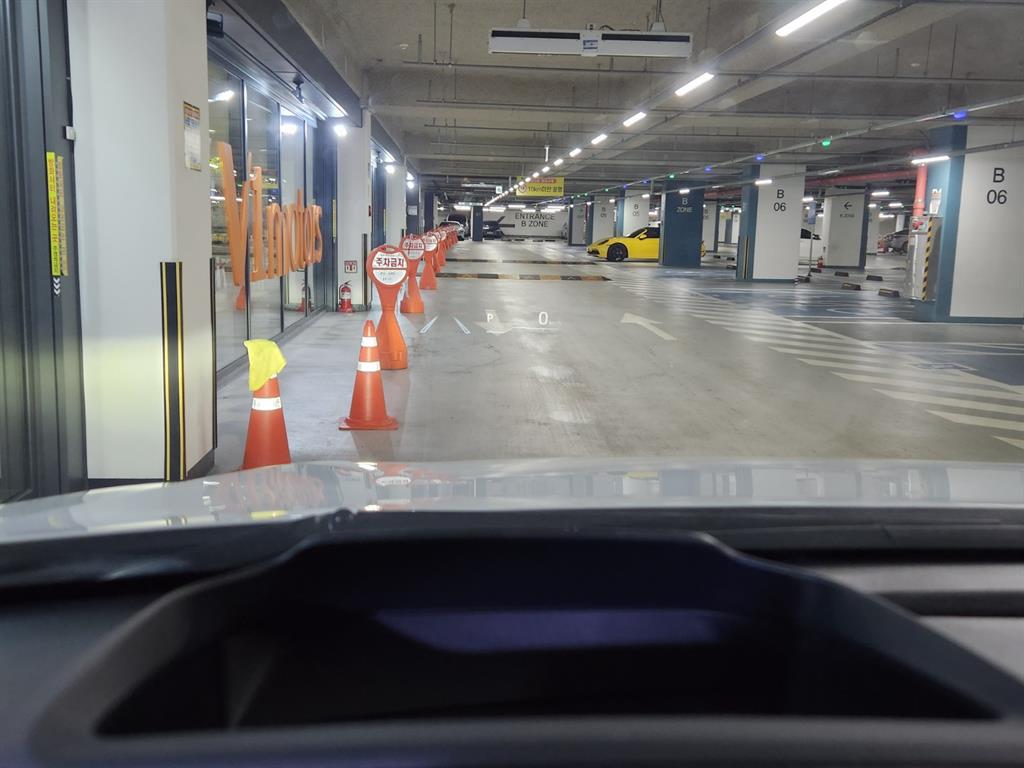 Toyota Siena 2023 Blanco - Importación desde Corea - HF Imports Iquique - Foto 13