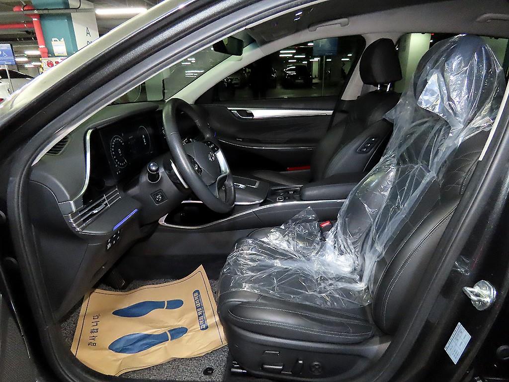 HYUNDAI Grandeur - Vista 6