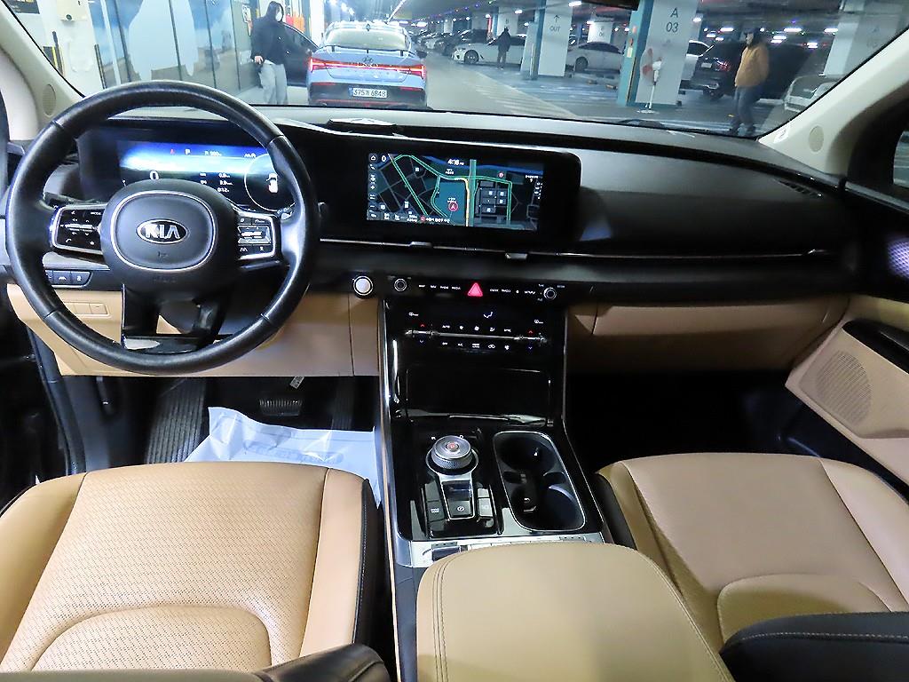 KIA Carnival - Vista 10