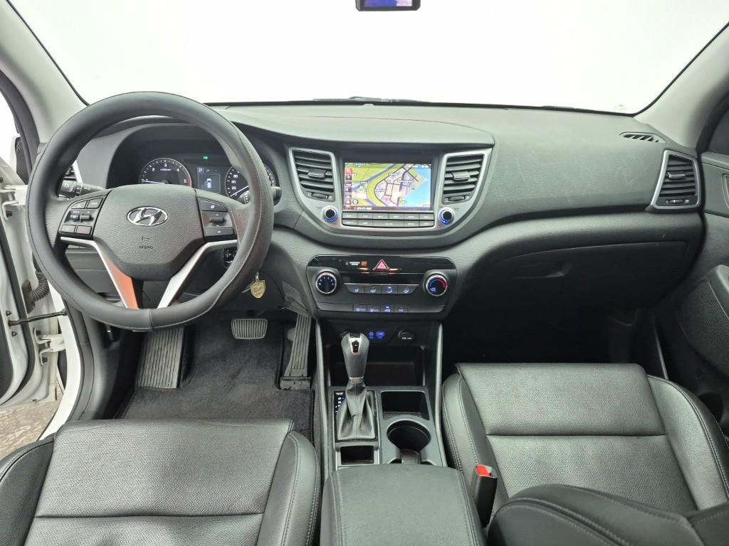 HYUNDAI Tucson - Vista 5