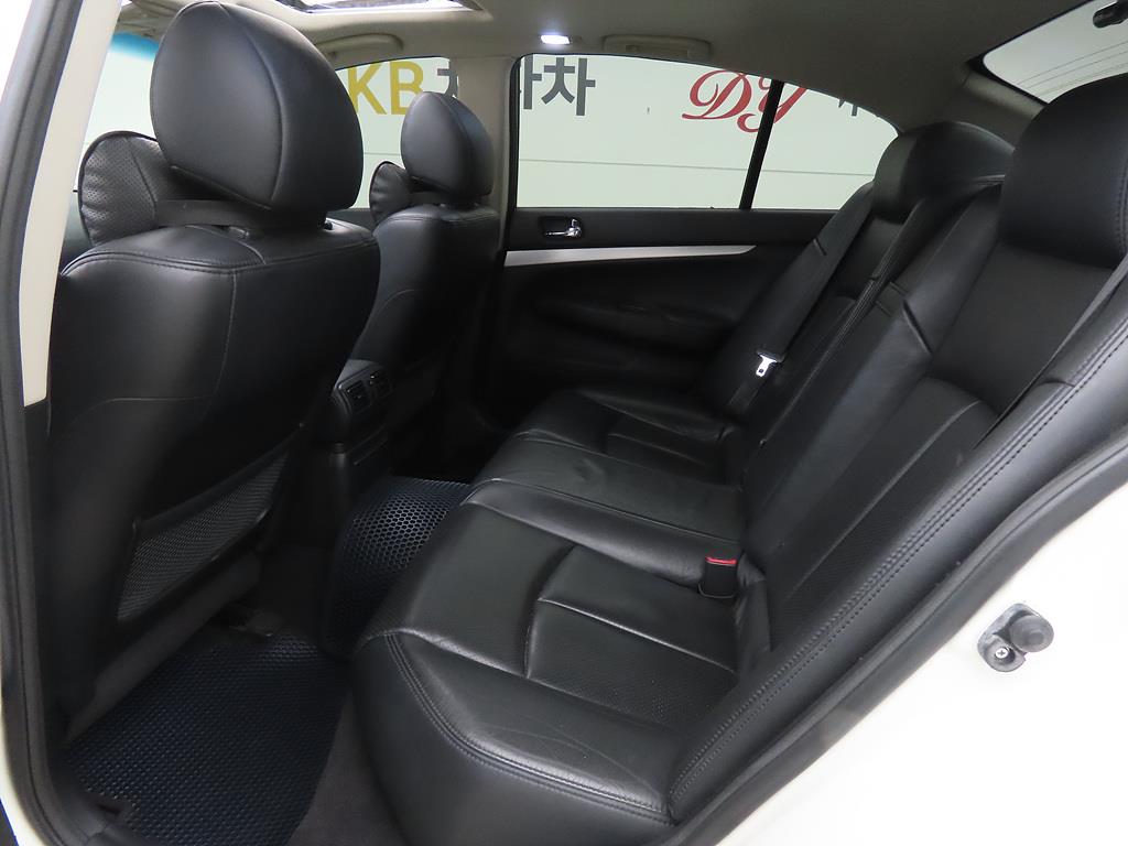 Infiniti G - Vista 6