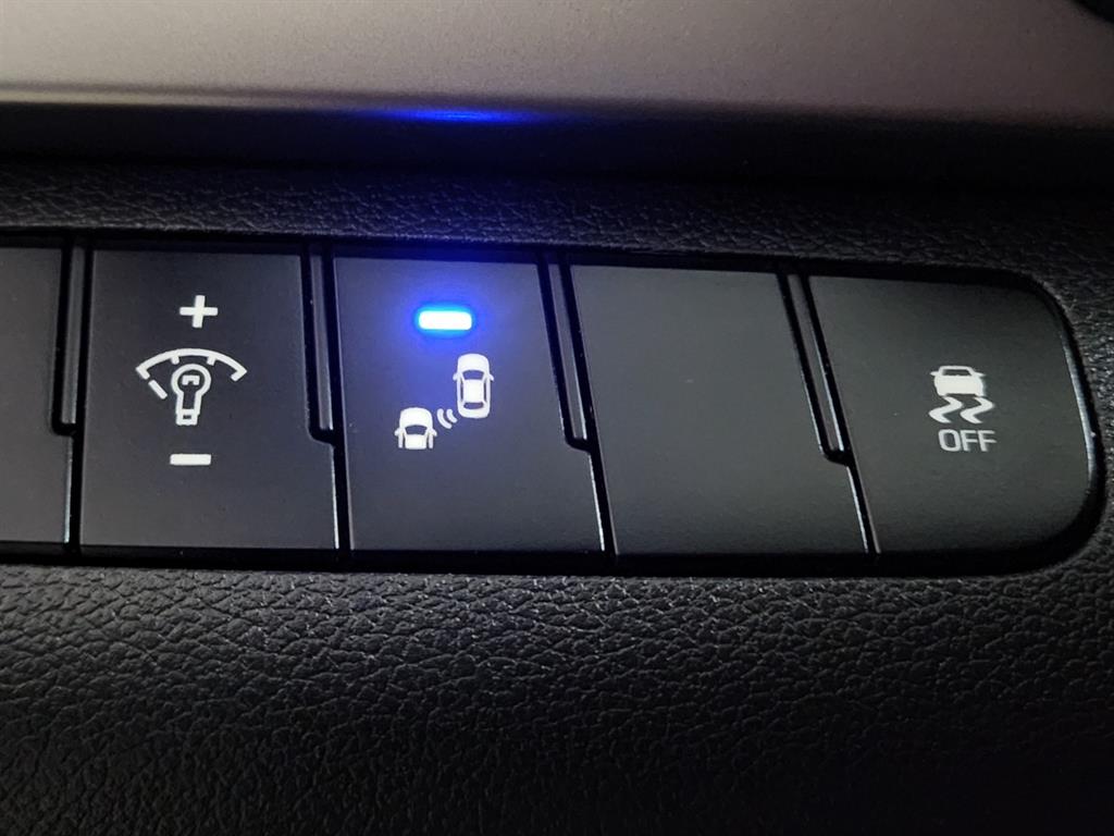 HYUNDAI Avante 2017 Blanco - Importación desde Corea - HF Imports Iquique - Foto 13