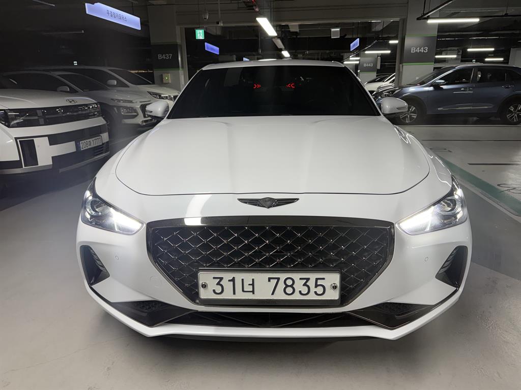 Genesis G70 - Vista 5