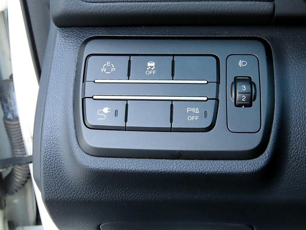 Ssangyong Tivoli - Vista 12