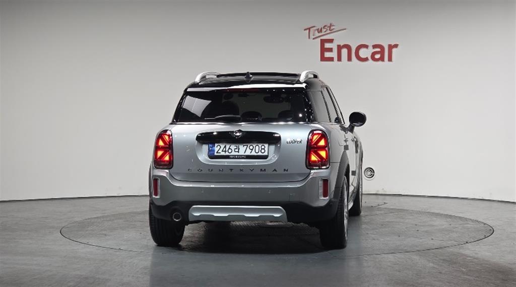 Mini Countryman - Vista 4