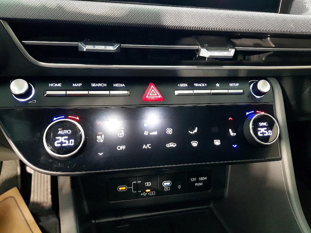 HYUNDAI Sonata - Vista 12