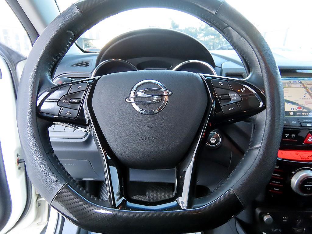 Ssangyong Tivoli - Vista 8