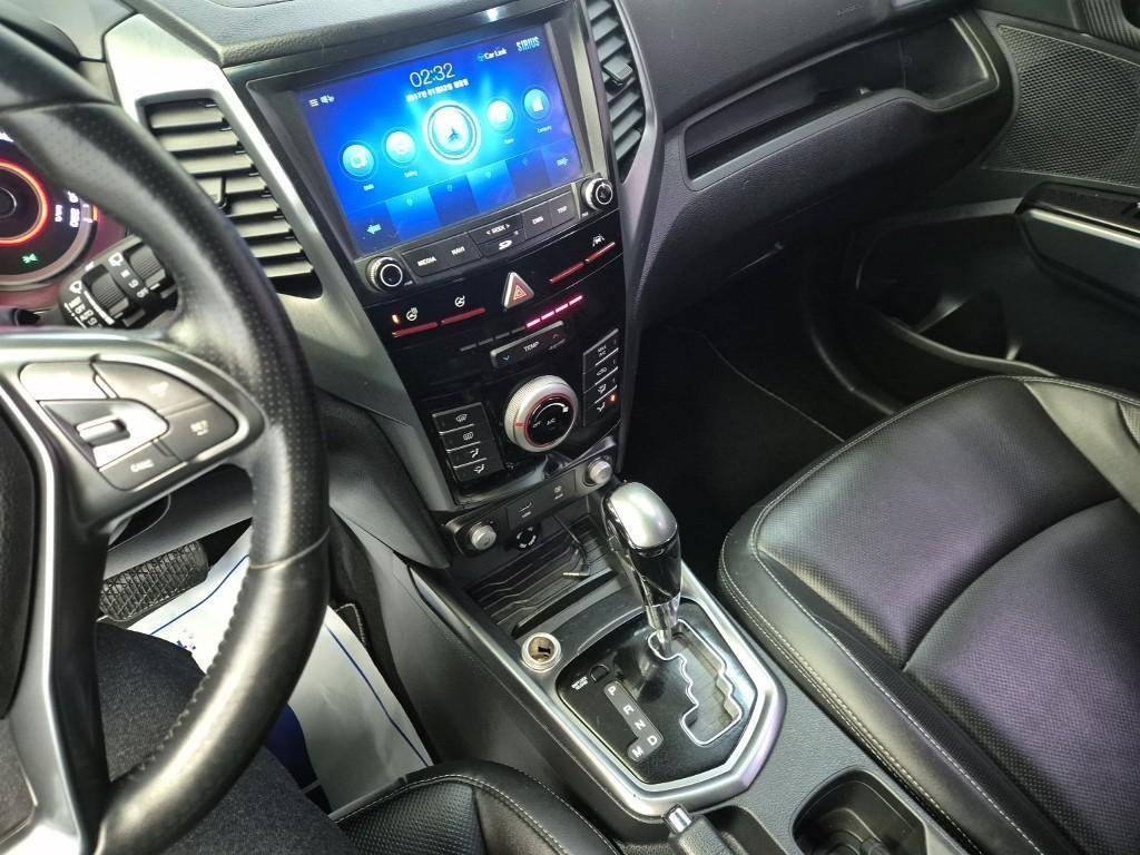 Ssangyong Tivoli - Vista 10