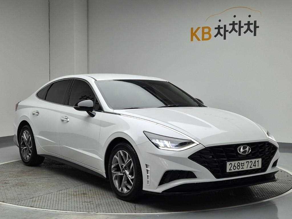 HYUNDAI Sonata - Vista 4