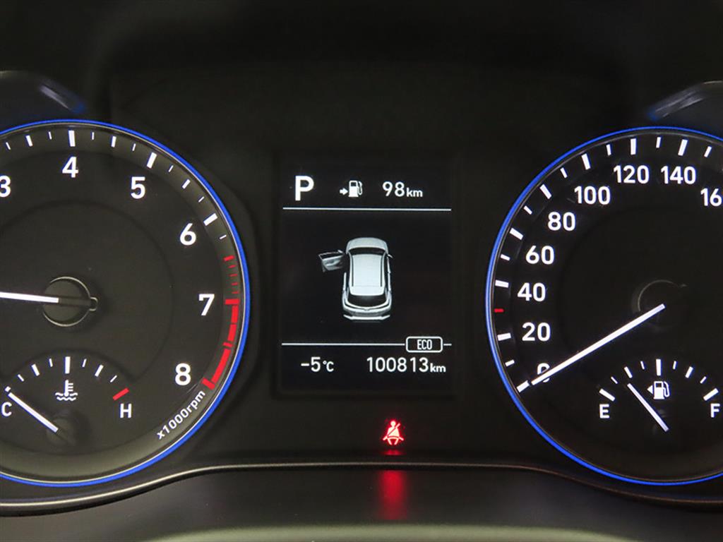 HYUNDAI Kona - Vista 9