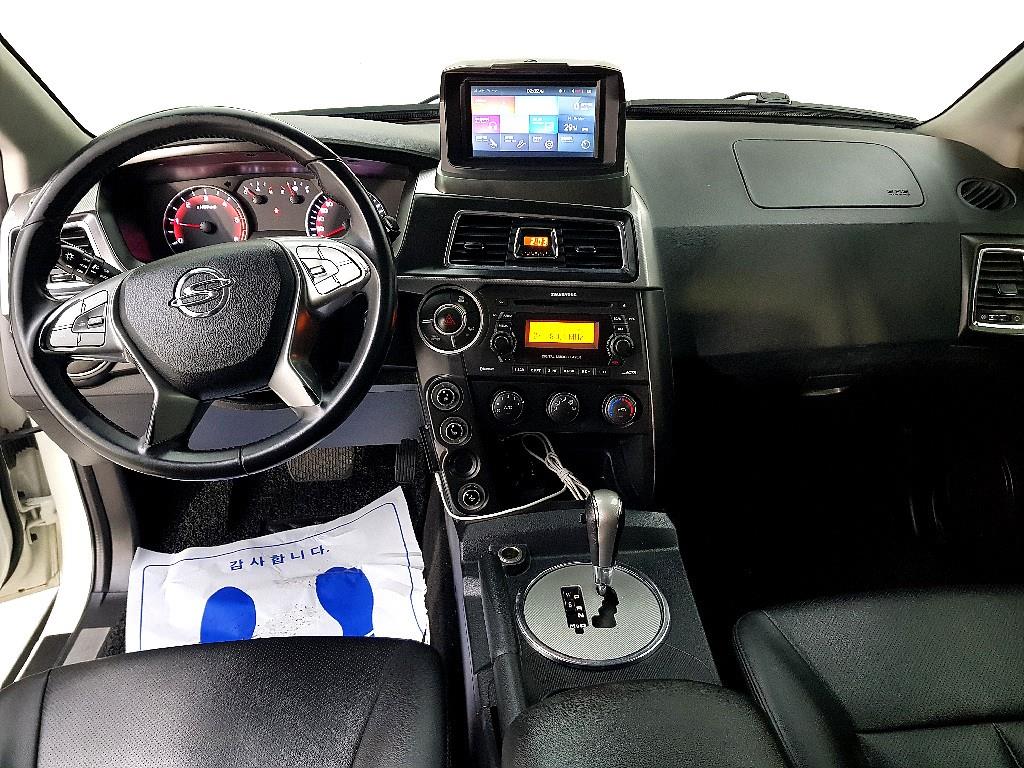 Ssangyong Korando - Vista 5